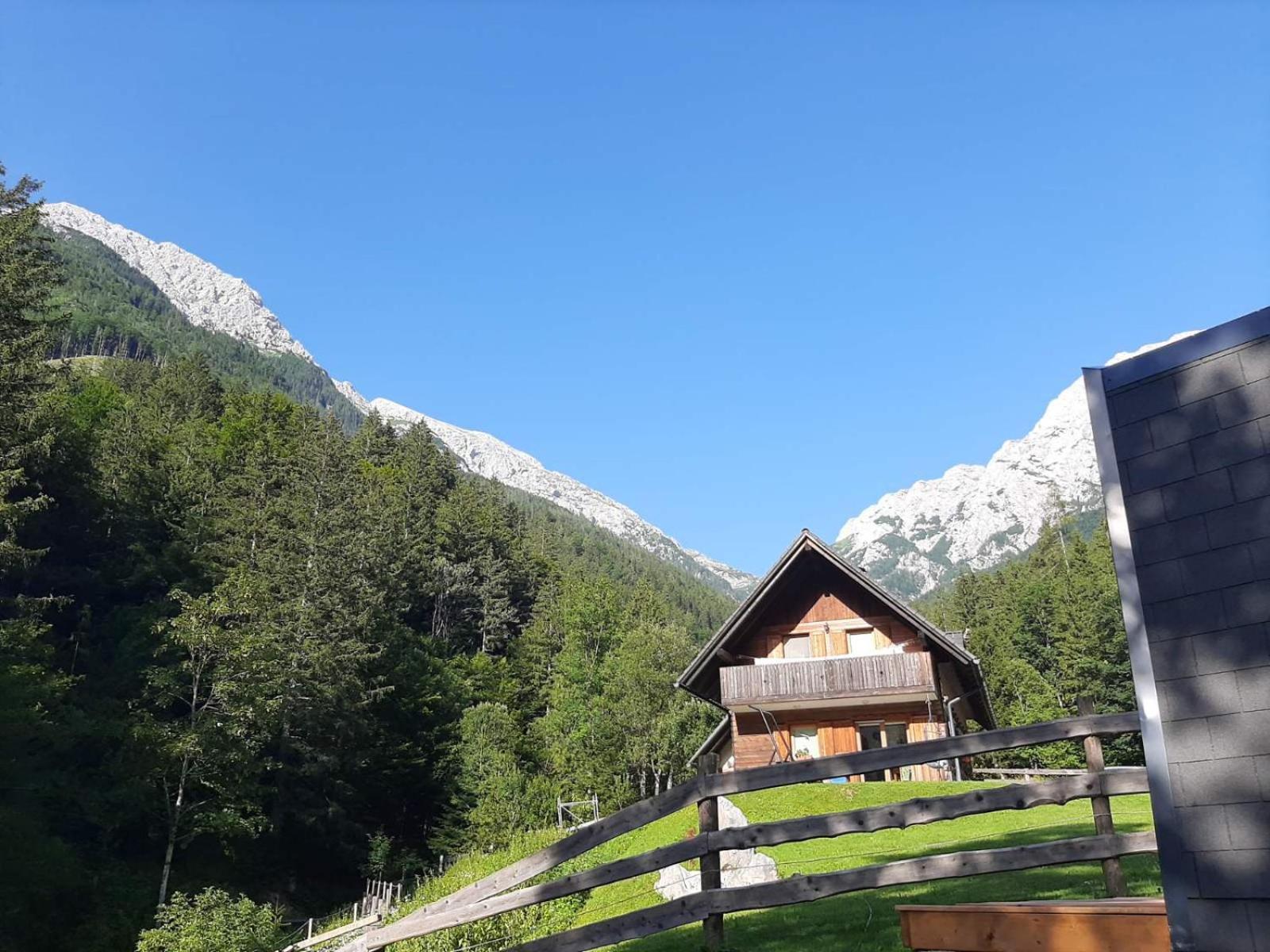 & Glamping Grintovec *